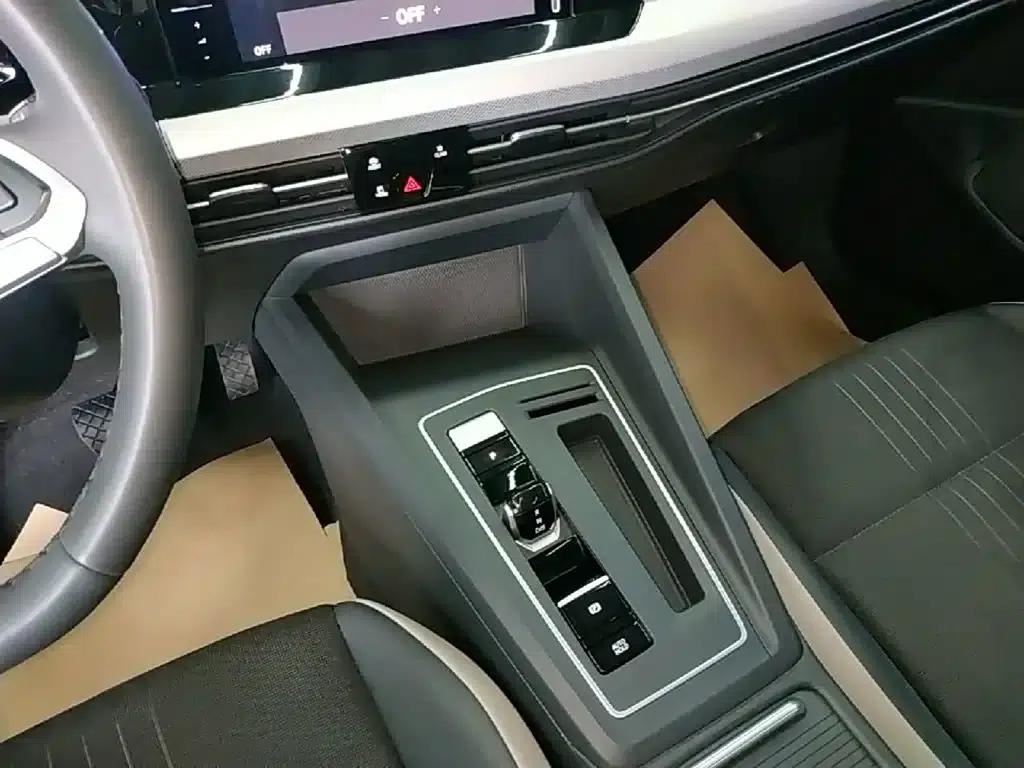 2023 Golf Facelift 280TSI DSG Pro — миниатюра 14