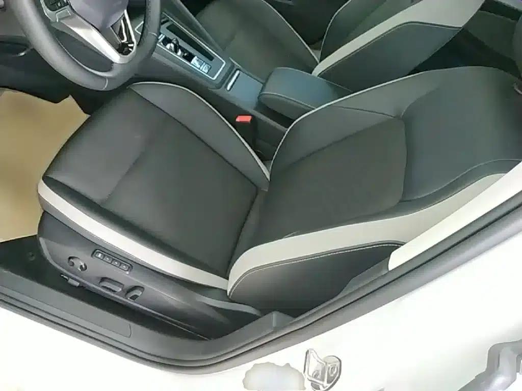2023 Golf Facelift 280TSI DSG Pro — миниатюра 15