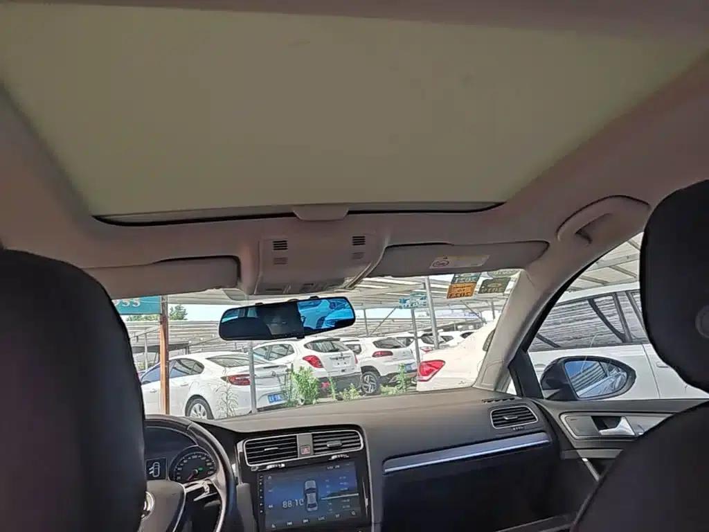 2016 Golf 230TSI Automatic Comfort — миниатюра 18