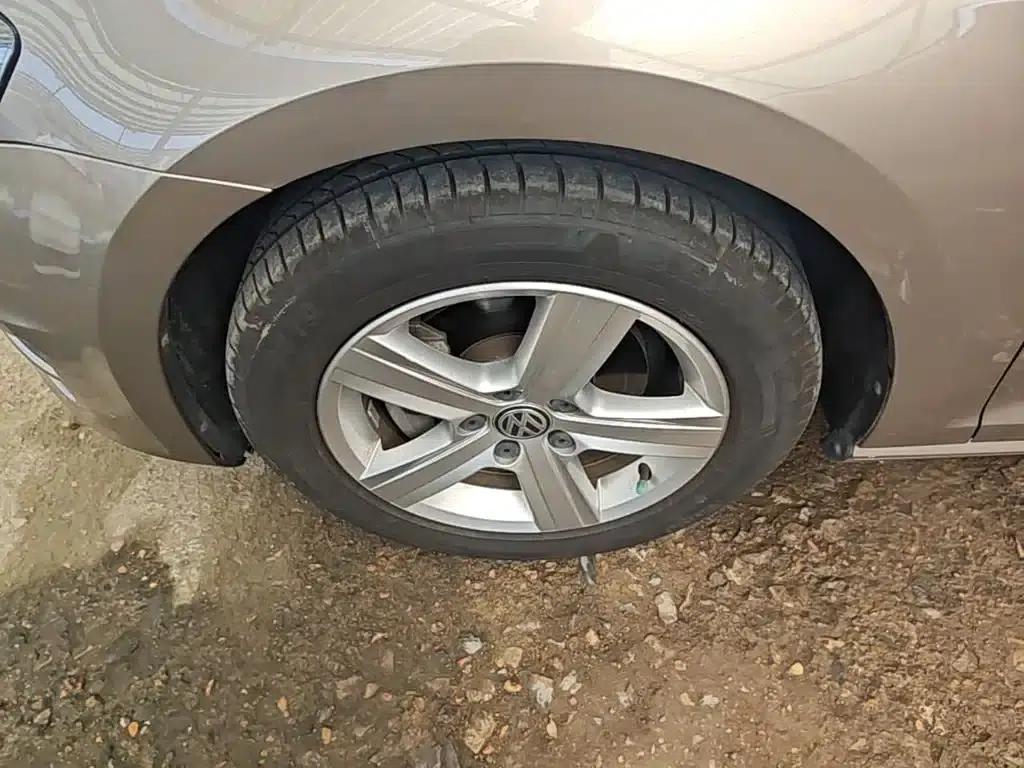 2016 Golf 230TSI Automatic Comfort — миниатюра 23