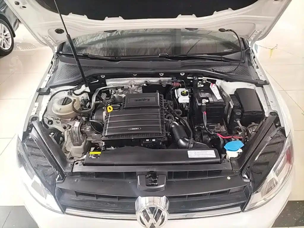 2016 Golf 1.6L Automatic Fashion Edition — миниатюра 20