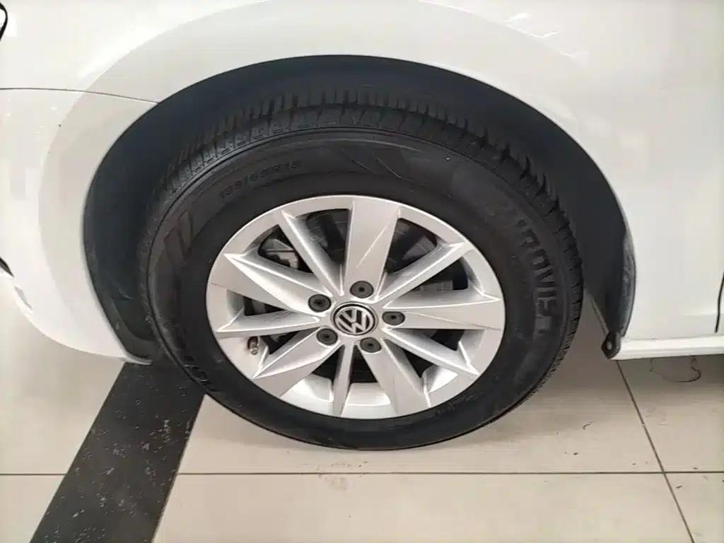 2016 Golf 1.6L Automatic Fashion Edition — миниатюра 23