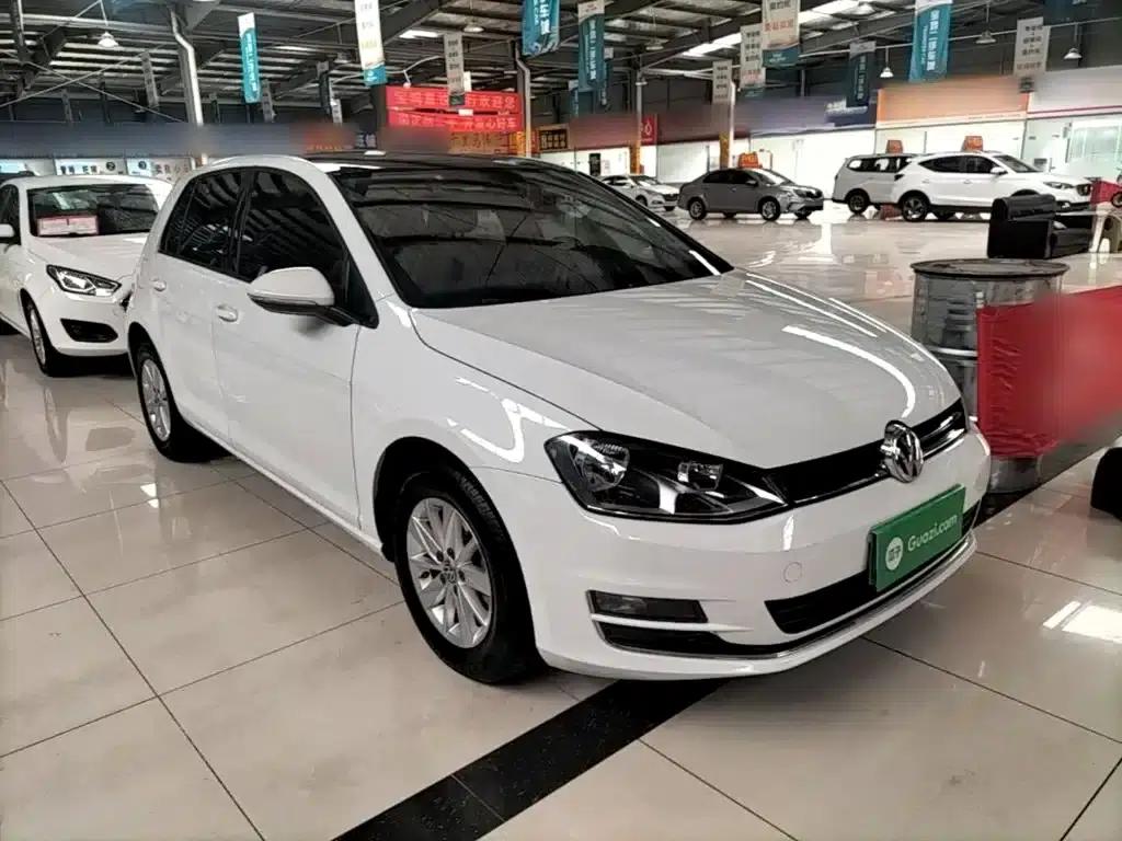 2016 Golf 1.6L Automatic Fashion Edition — миниатюра 4
