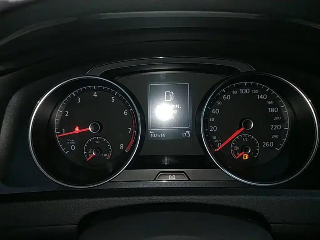 2017 Golf 1.6L Automatic Comfort Millionth Unit Commemorative Edition — миниатюра 12