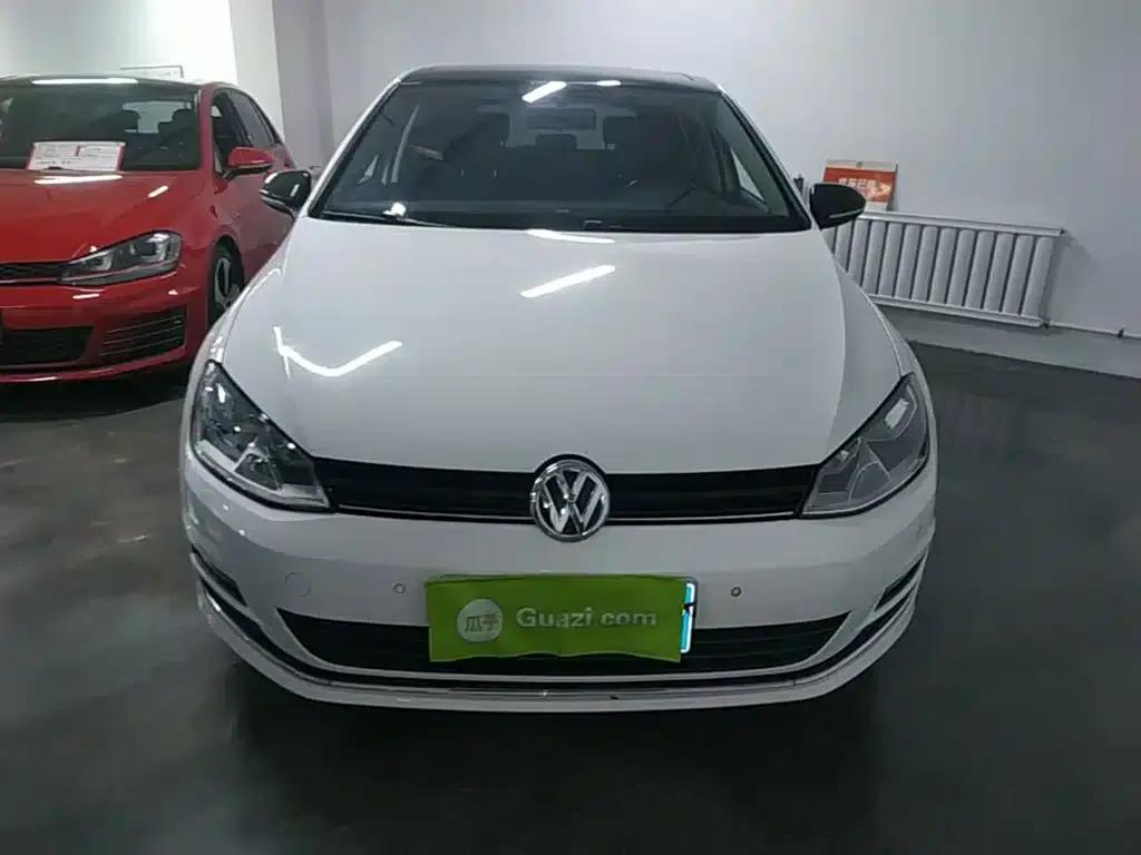 2017 Golf 1.6L Automatic Comfort Millionth Unit Commemorative Edition — миниатюра 3