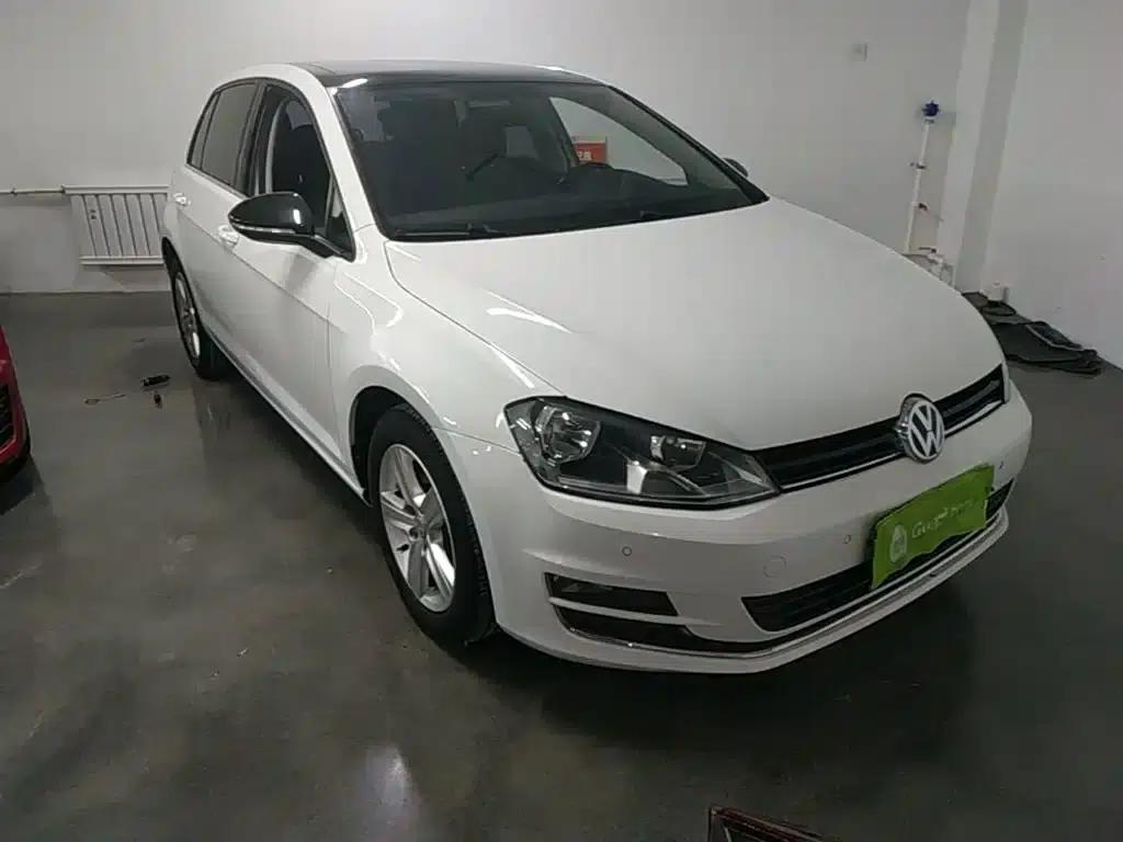 2017 Golf 1.6L Automatic Comfort Millionth Unit Commemorative Edition — миниатюра 4