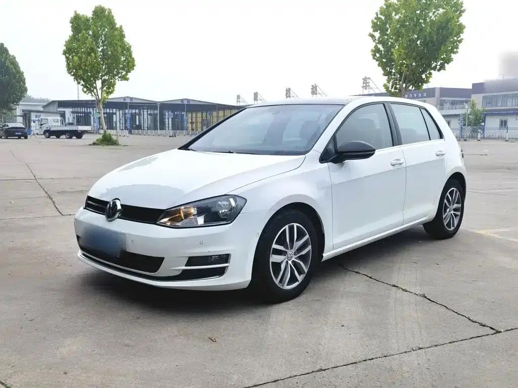 2017 Golf 230TSI Automatic Luxury Millionth Edition — миниатюра 1