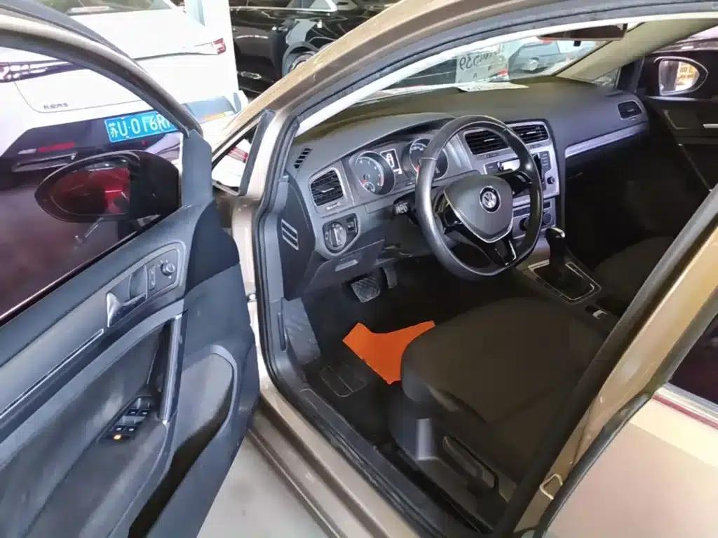 2016 Golf 230TSI Automatic Comfort — миниатюра 16