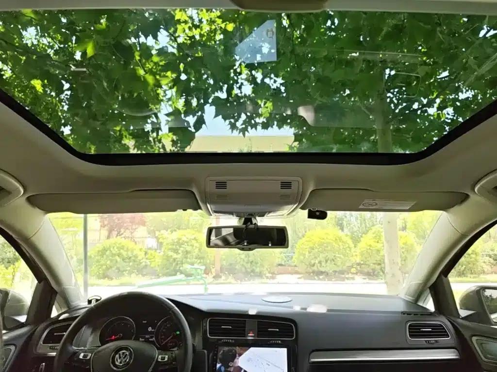 2015 Golf 1.4TSI Automatic Luxury — миниатюра 18