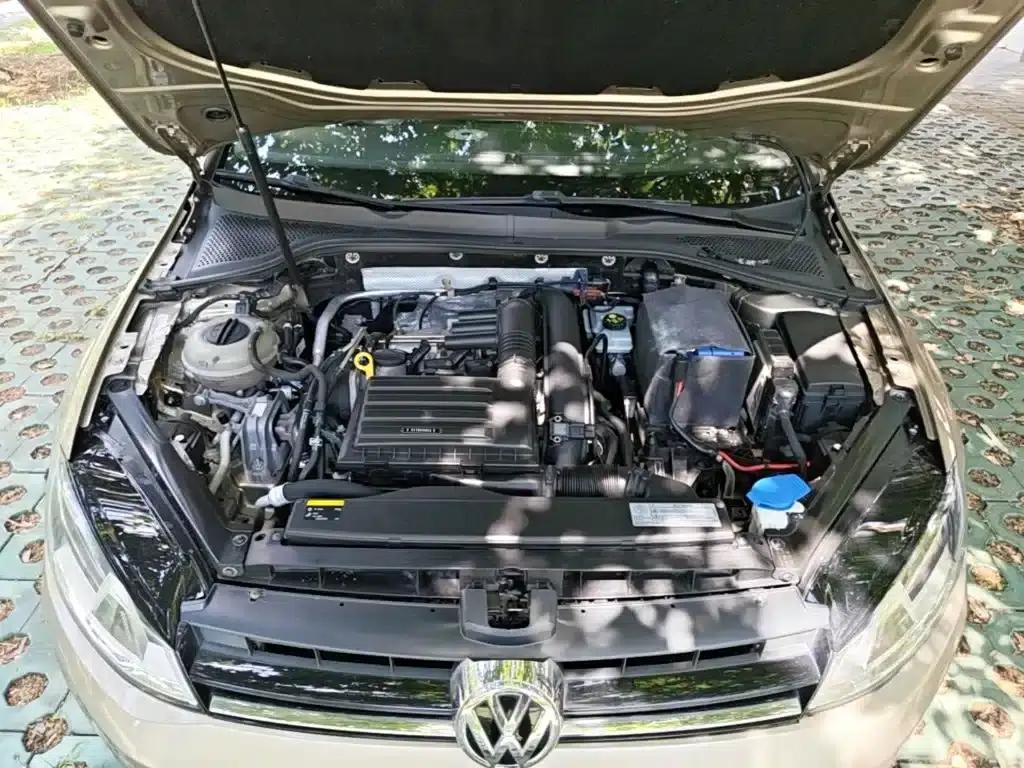 2015 Golf 1.4TSI Automatic Luxury — миниатюра 20
