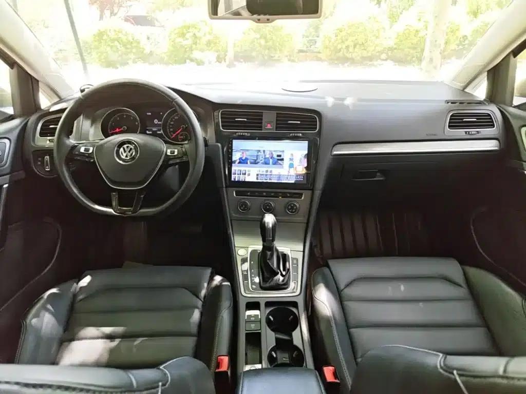 2015 Golf 1.4TSI Automatic Luxury — миниатюра 10
