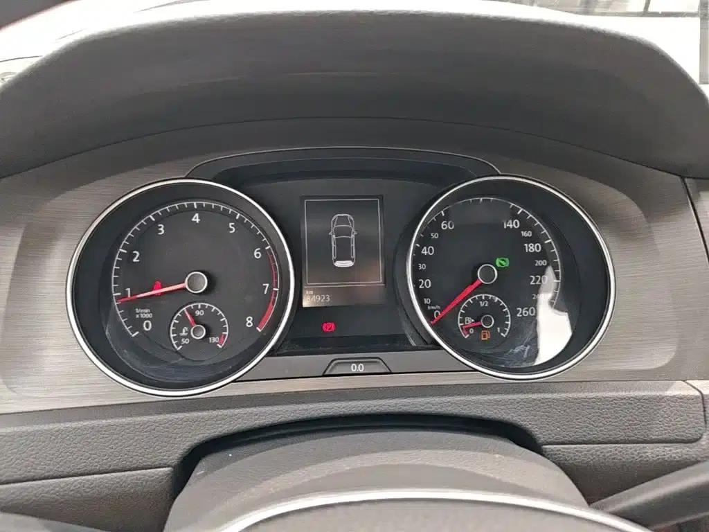 2015 Golf 1.4TSI Automatic Comfort — миниатюра 4