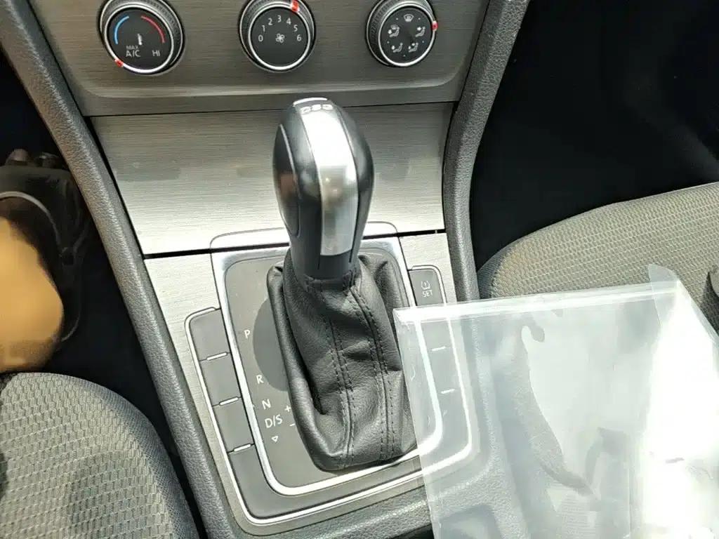 2015 Golf 1.4TSI Automatic Comfort — миниатюра 6
