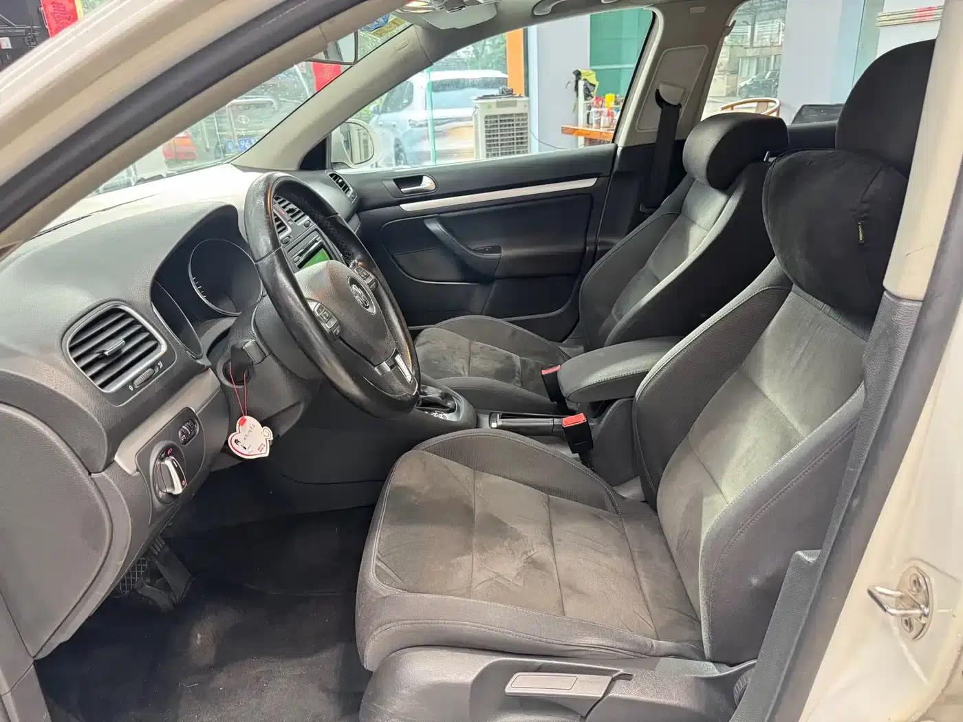 2011 Golf 1.4TSI Comfort Touring Edition (Imported) — миниатюра 11
