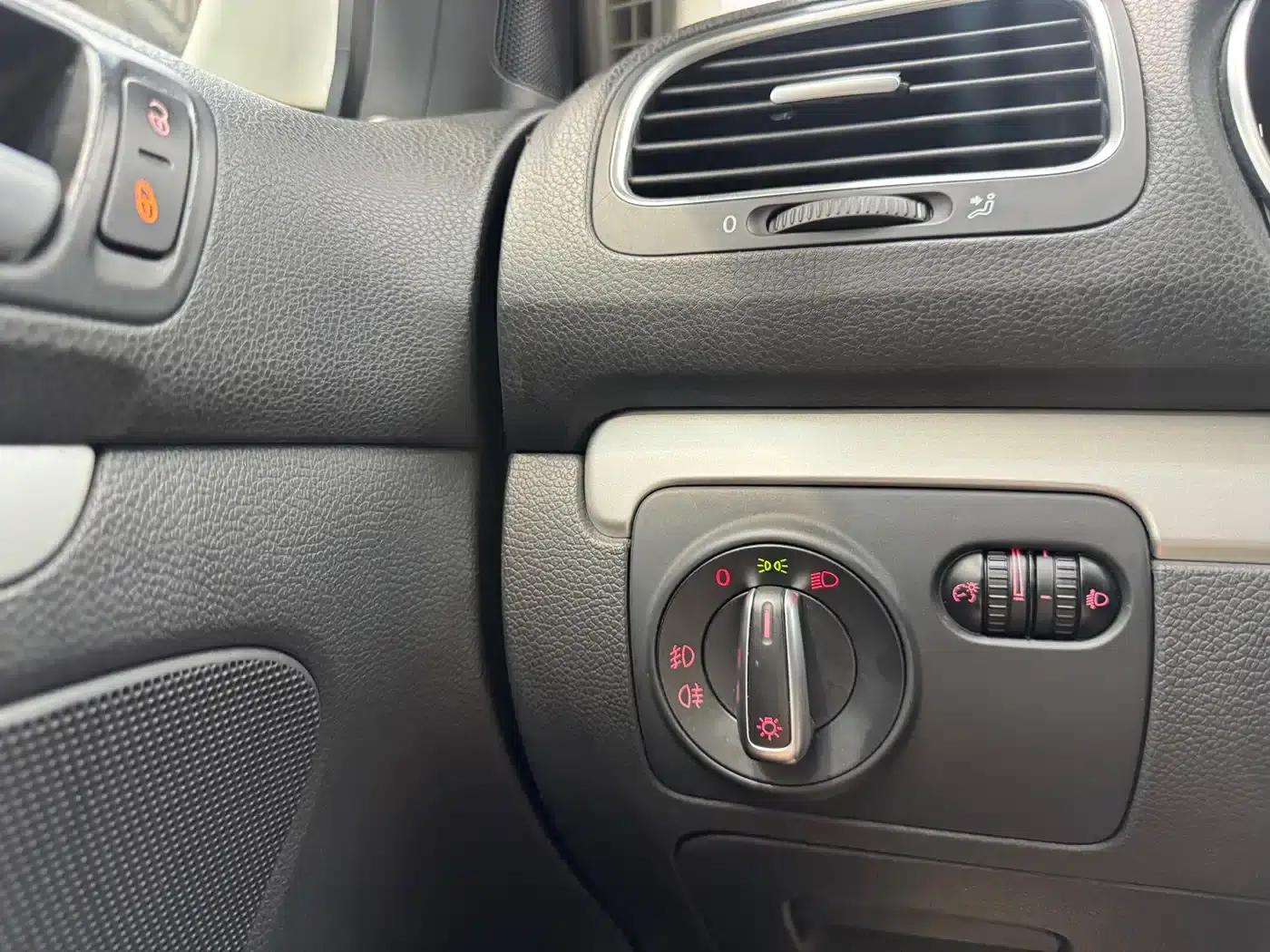 2011 Golf 1.4TSI Comfort Touring Edition (Imported) — миниатюра 13