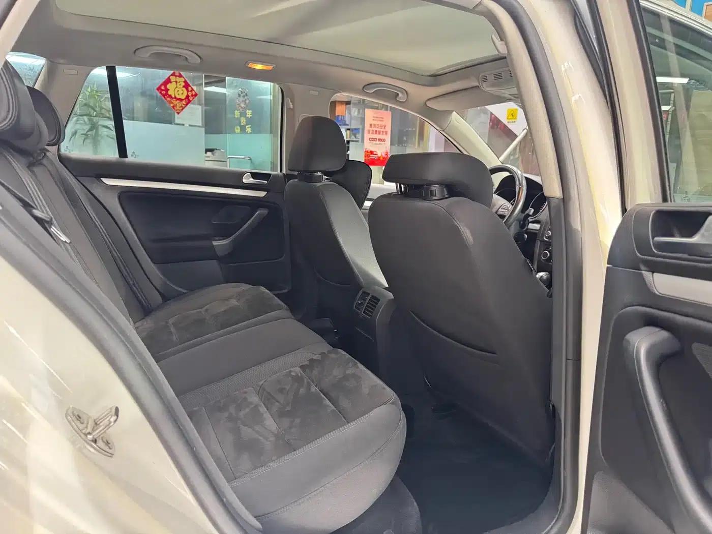 2011 Golf 1.4TSI Comfort Touring Edition (Imported) — миниатюра 8
