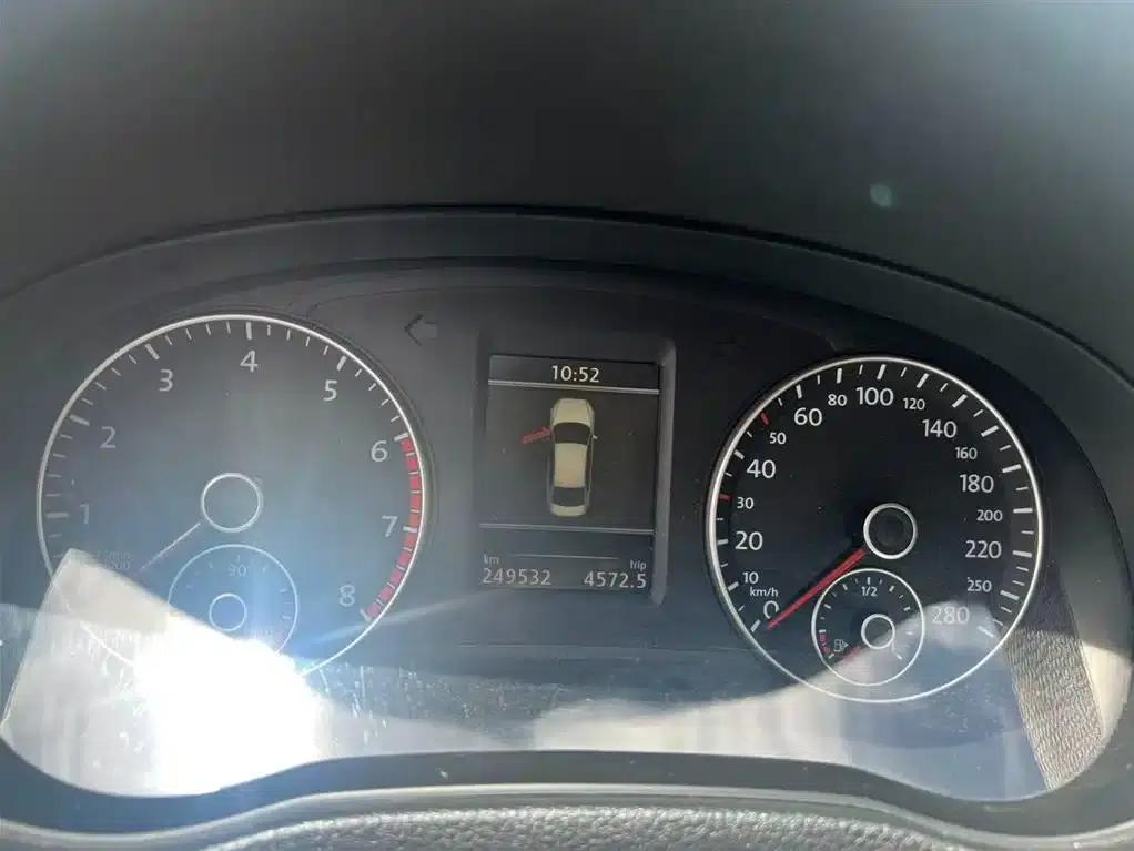 2013 Passat 1.8TSI DSG Royal Edition — миниатюра 6