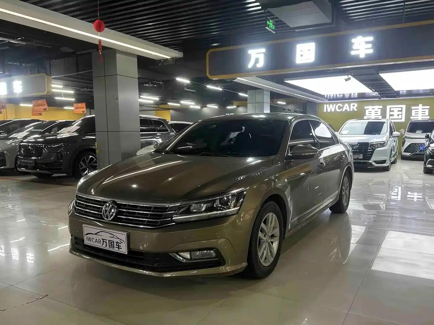 2016 Passat 280TSI DSG Premium Edition — миниатюра 1