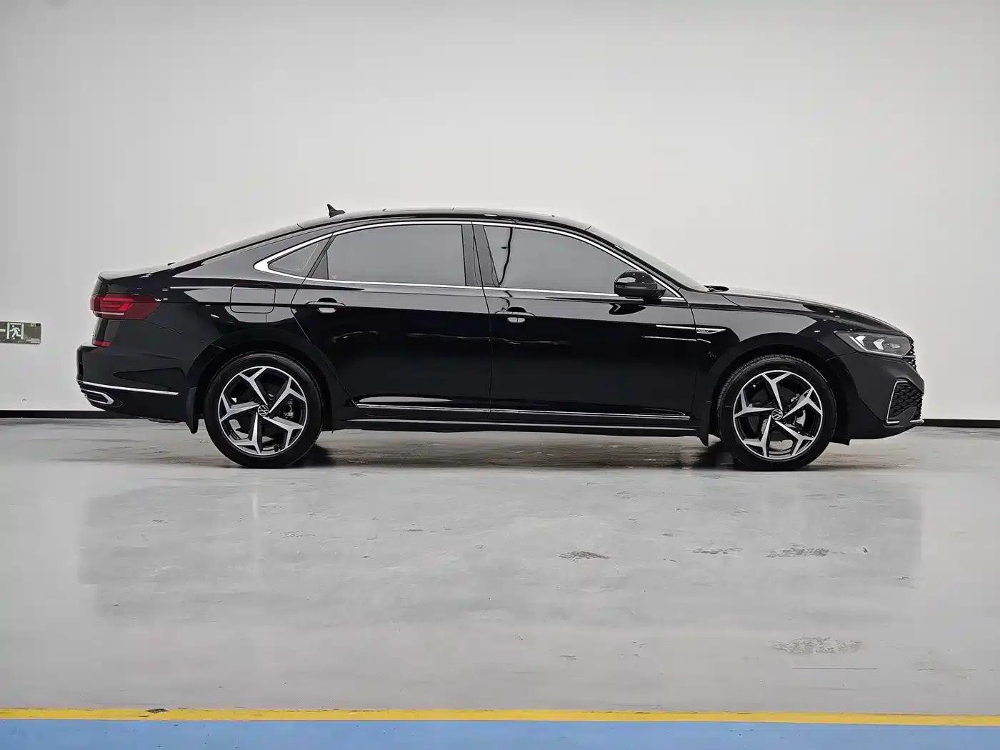 2024 Passat 380TSI Starry Sky Elite Edition — миниатюра 16
