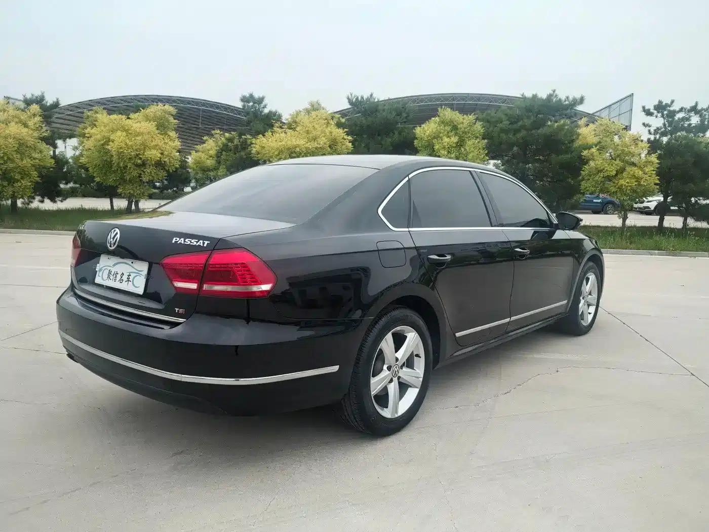 2014 Passat 1.8TSI DSG Royal Edition — миниатюра 3