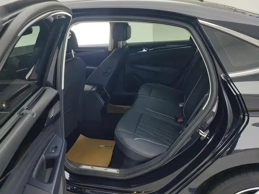 2023 Passat Facelift 330TSI Starry Sky Luxury Edition — миниатюра 11