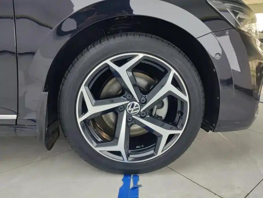 2023 Passat Facelift 330TSI Starry Sky Luxury Edition — миниатюра 6