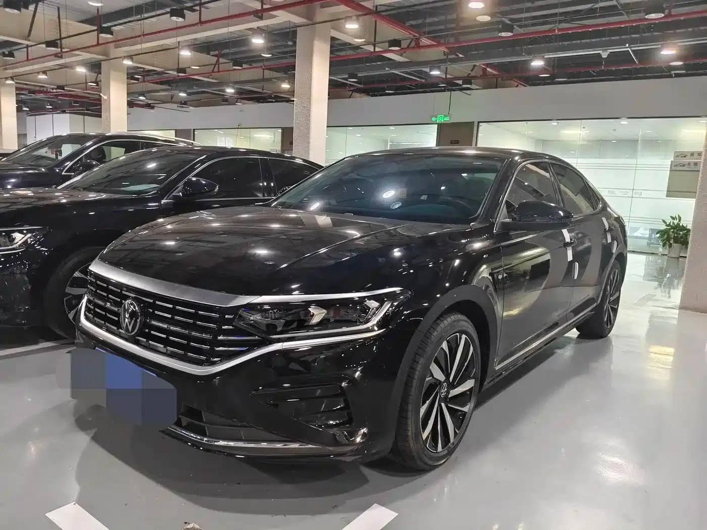 2024 Passat 330TSI Elite Edition — миниатюра 1