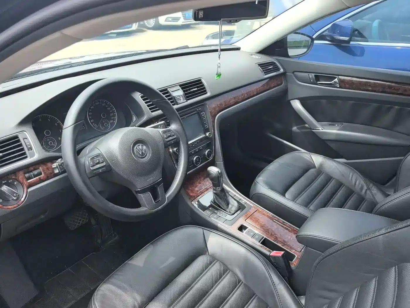 2013 Passat 1.8TSI DSG Premium Edition — миниатюра 6