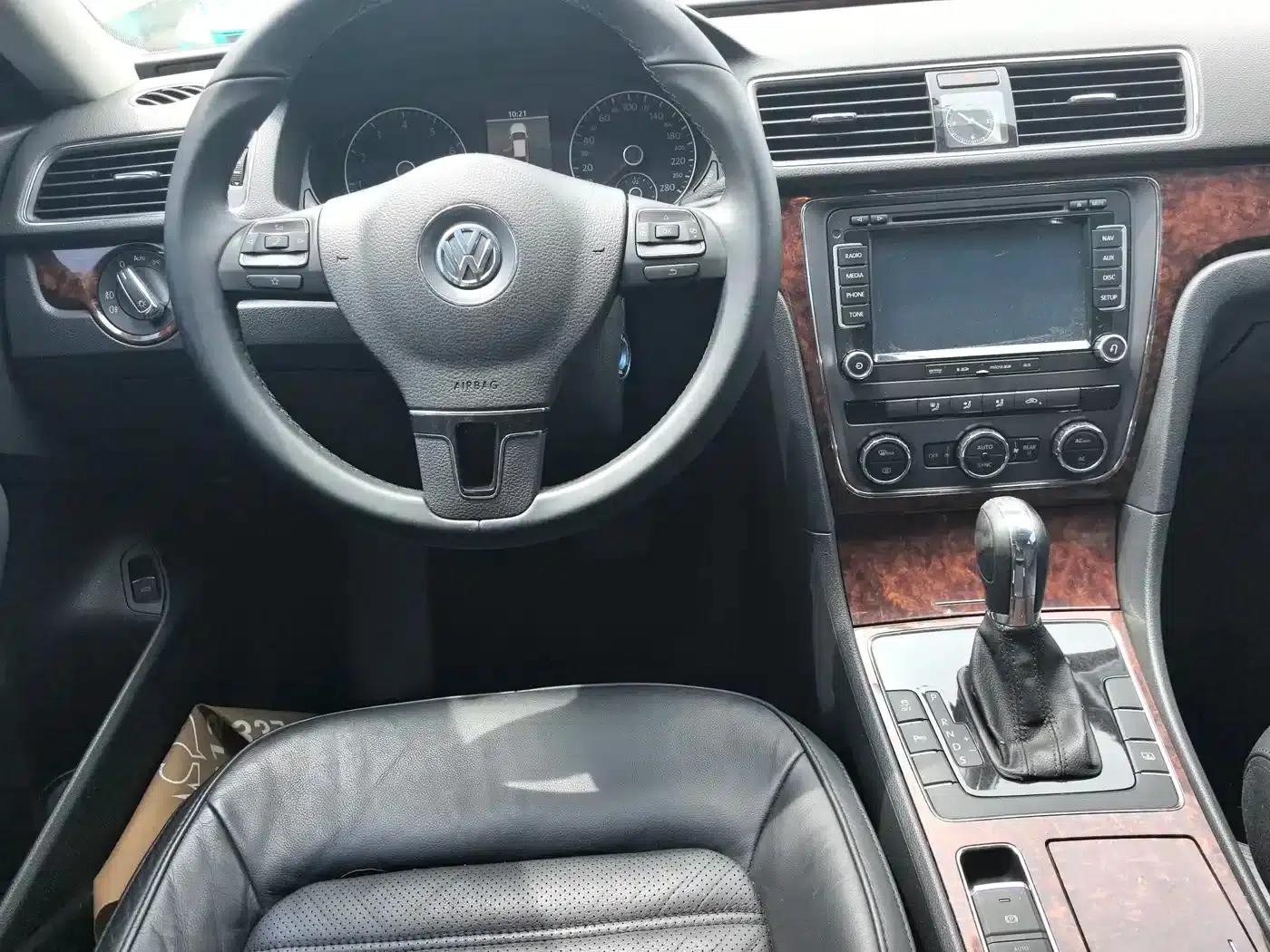 2013 Passat 1.8TSI DSG Premium Edition — миниатюра 8