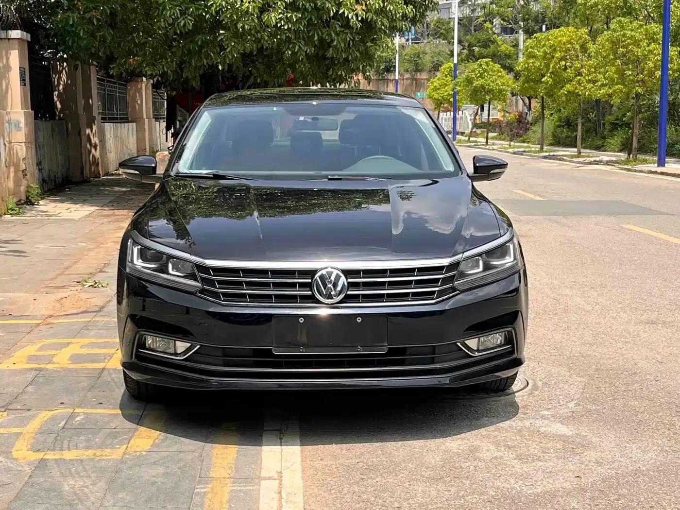 2015 Passat 1.8TSI Automatic Premium Edition — миниатюра 2