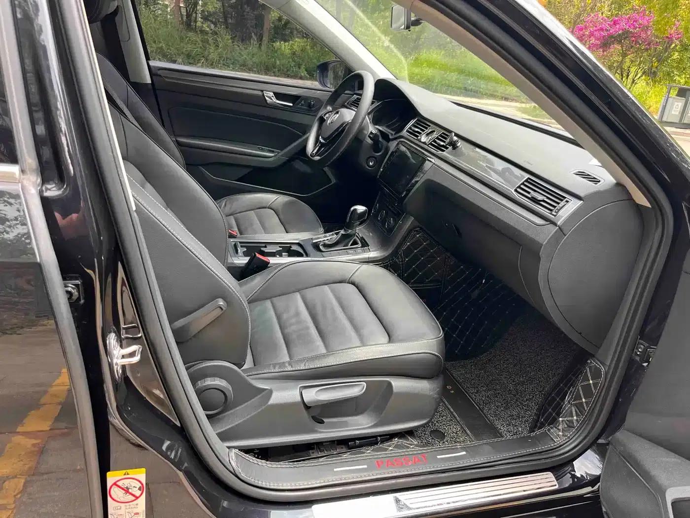 2015 Passat 1.8TSI Automatic Premium Edition — миниатюра 20