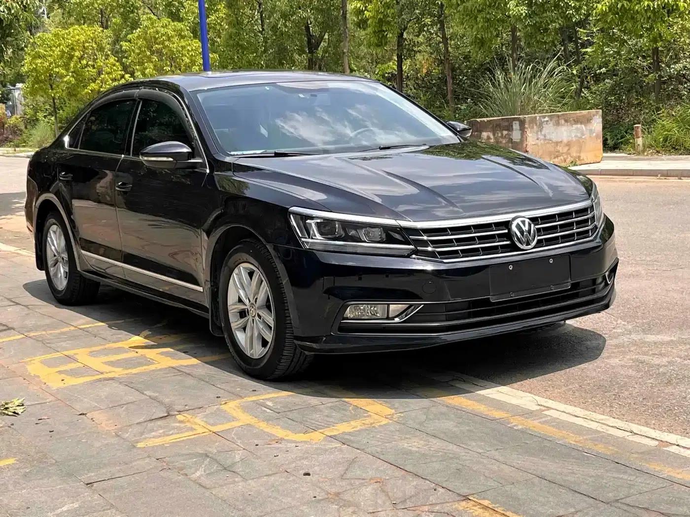2015 Passat 1.8TSI Automatic Premium Edition — миниатюра 3
