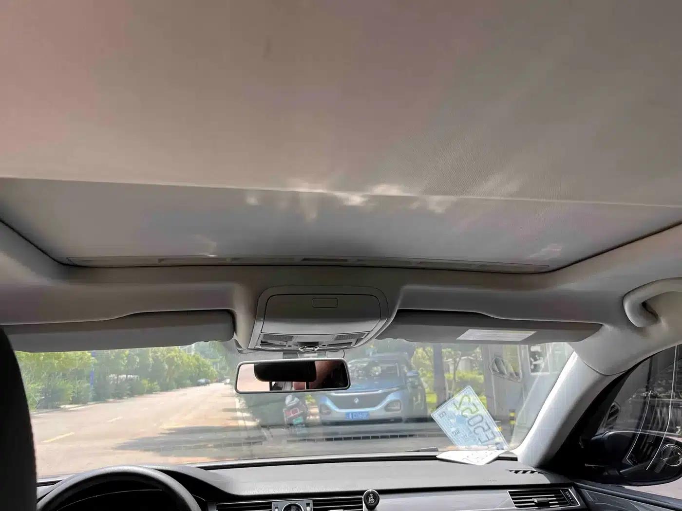 2015 Passat 1.8TSI Automatic Premium Edition — миниатюра 23