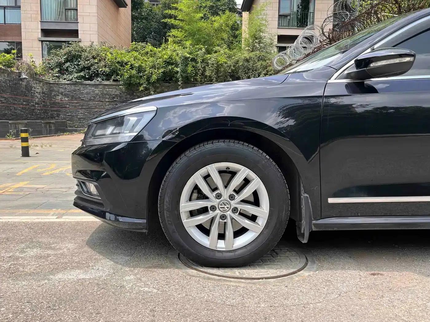 2015 Passat 1.8TSI Automatic Premium Edition — миниатюра 8