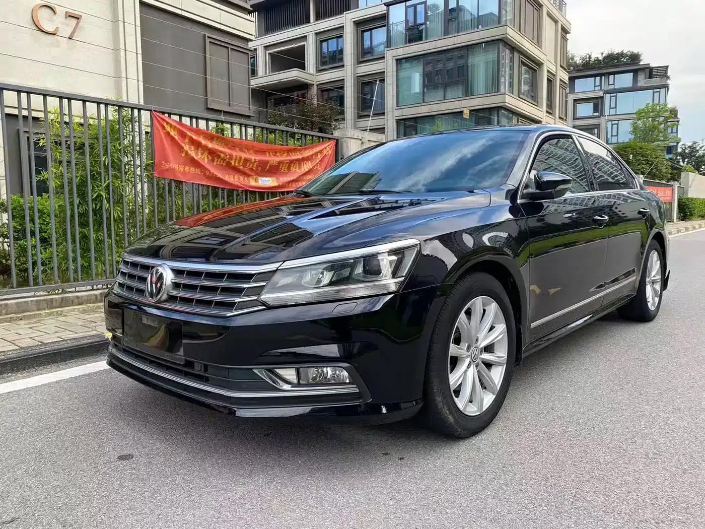 2016 Passat 330TSI DSG Royal Edition — миниатюра 1