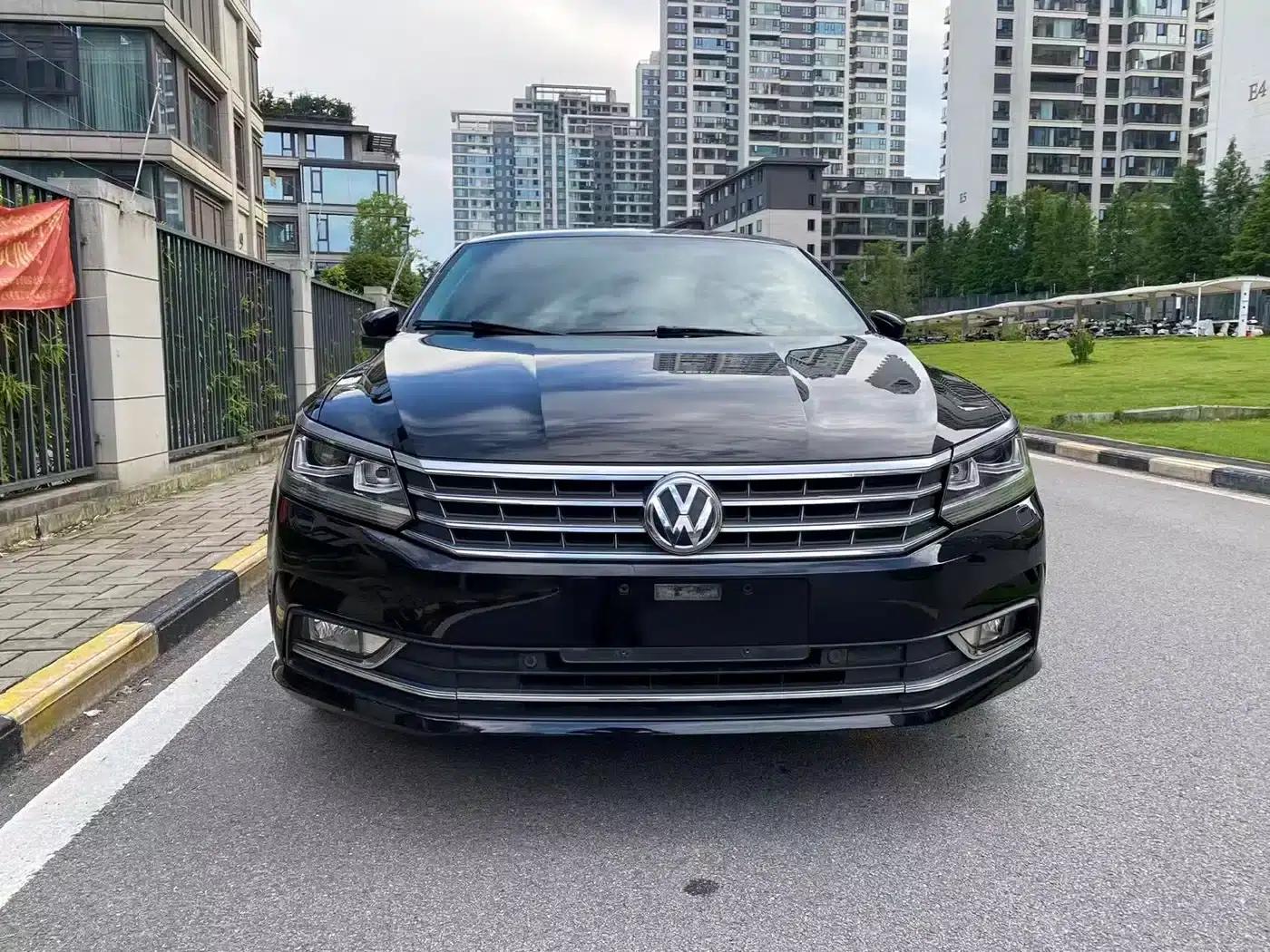 2016 Passat 330TSI DSG Royal Edition — миниатюра 2