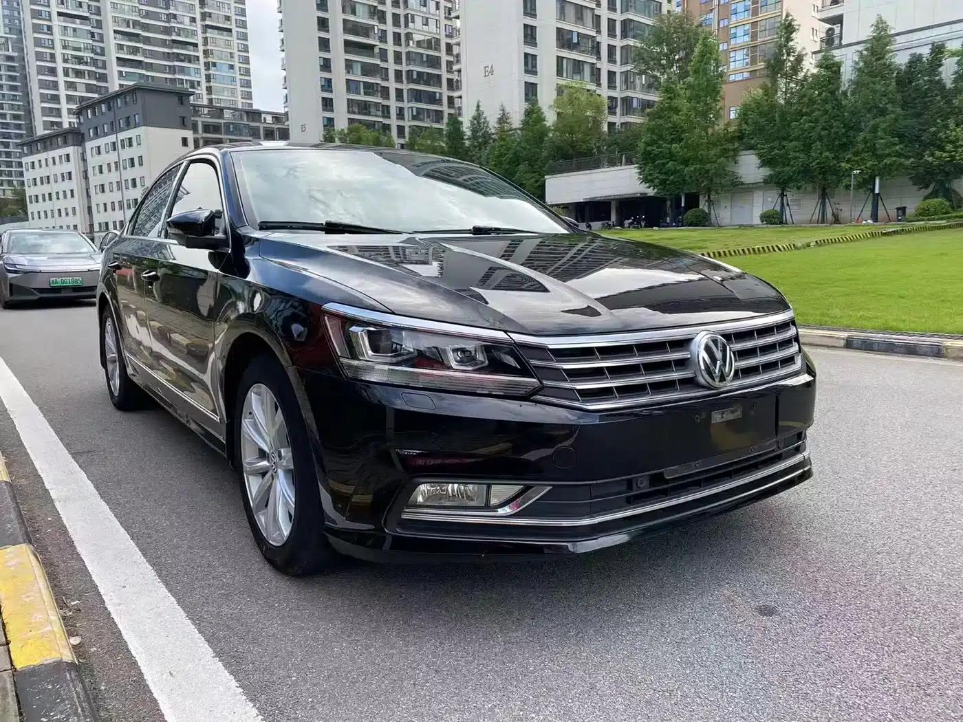 2016 Passat 330TSI DSG Royal Edition — миниатюра 3