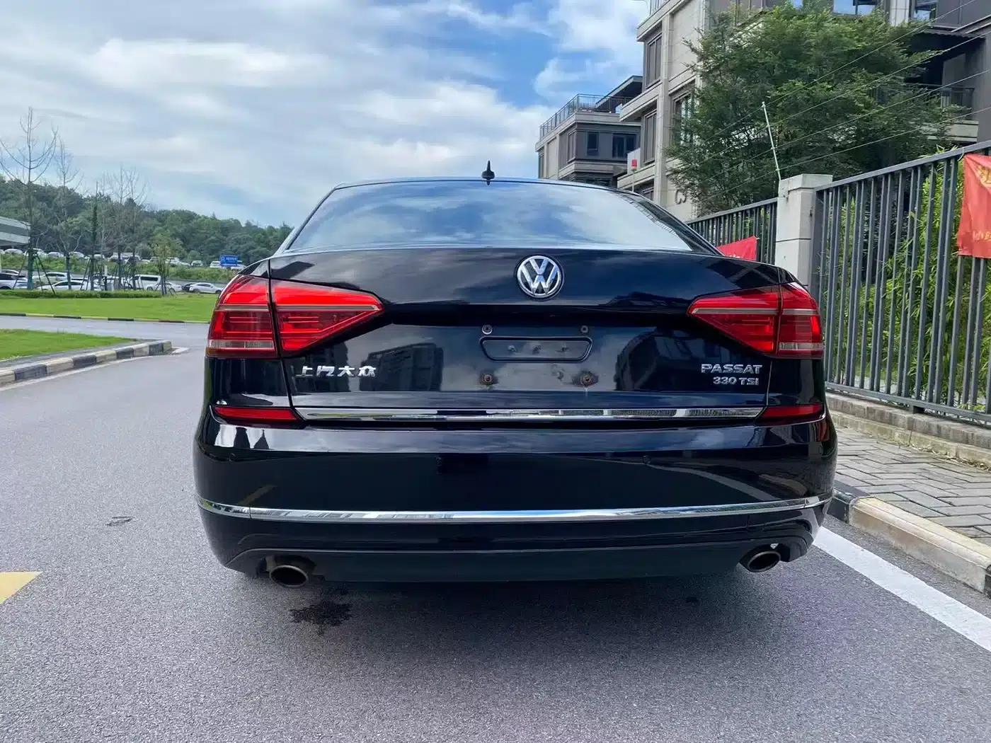 2016 Passat 330TSI DSG Royal Edition — миниатюра 8