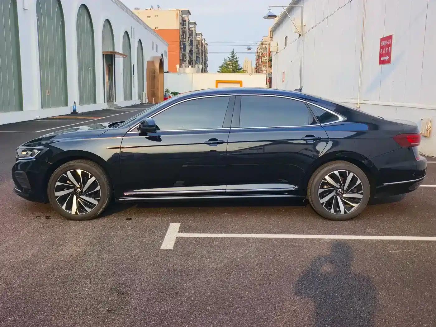 2026 Volkswagen Passat 330TSI Elite Edition — миниатюра 4