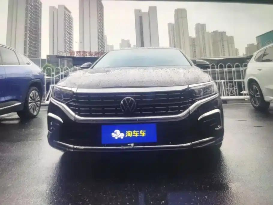 2025 Passat Outstanding Edition 380TSI Dragon Edition — миниатюра 2