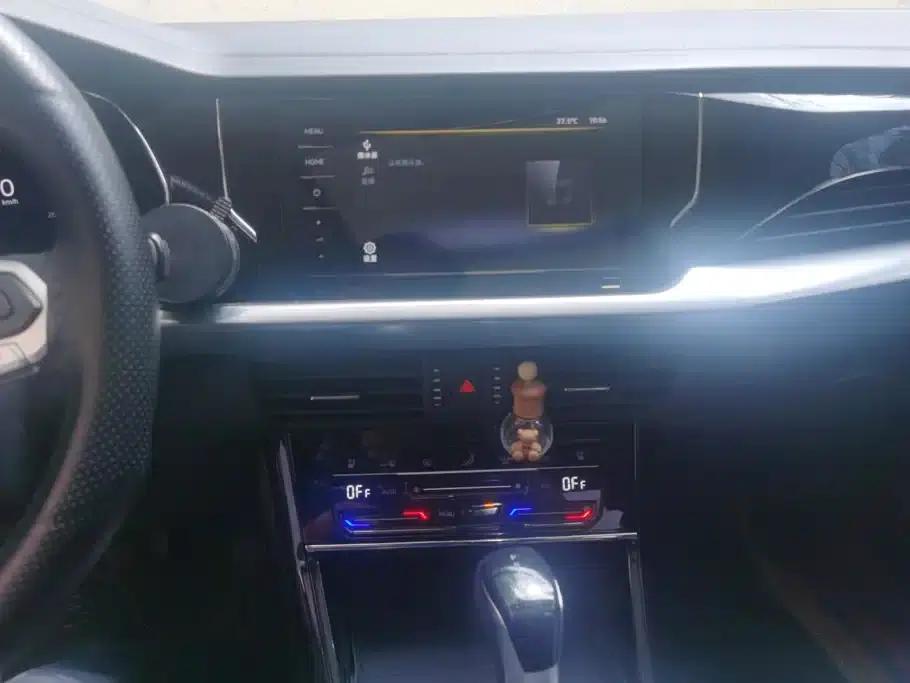2025 Passat Outstanding Edition 380TSI Dragon Edition — миниатюра 13