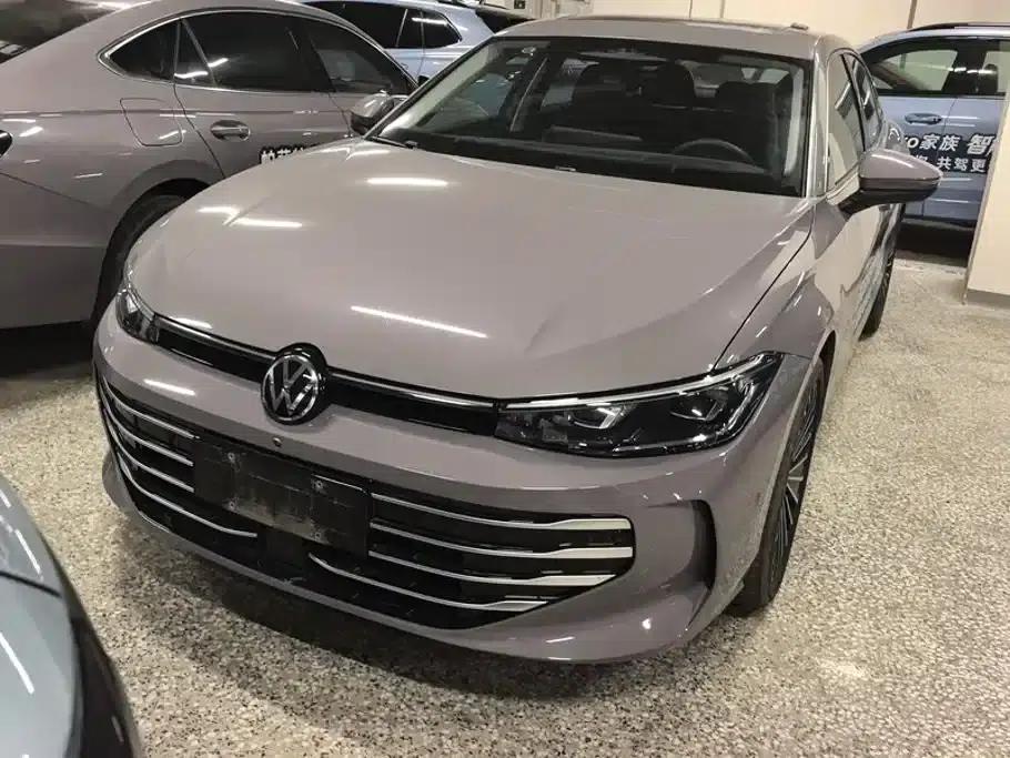 2025 Passat Pro 380TSI Dragon Edition — миниатюра 2