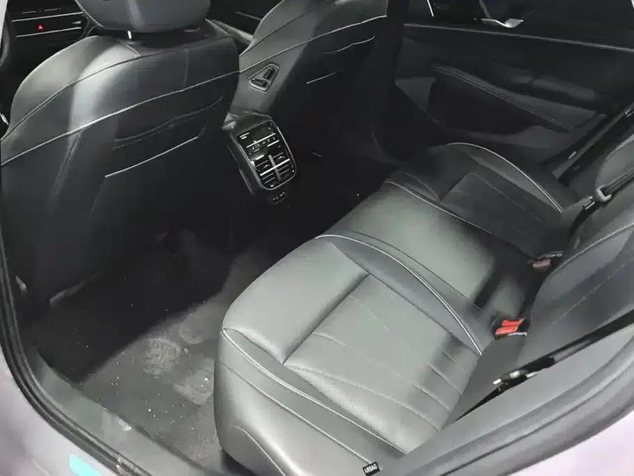 2025 Passat Pro 380TSI Dragon Edition — миниатюра 11