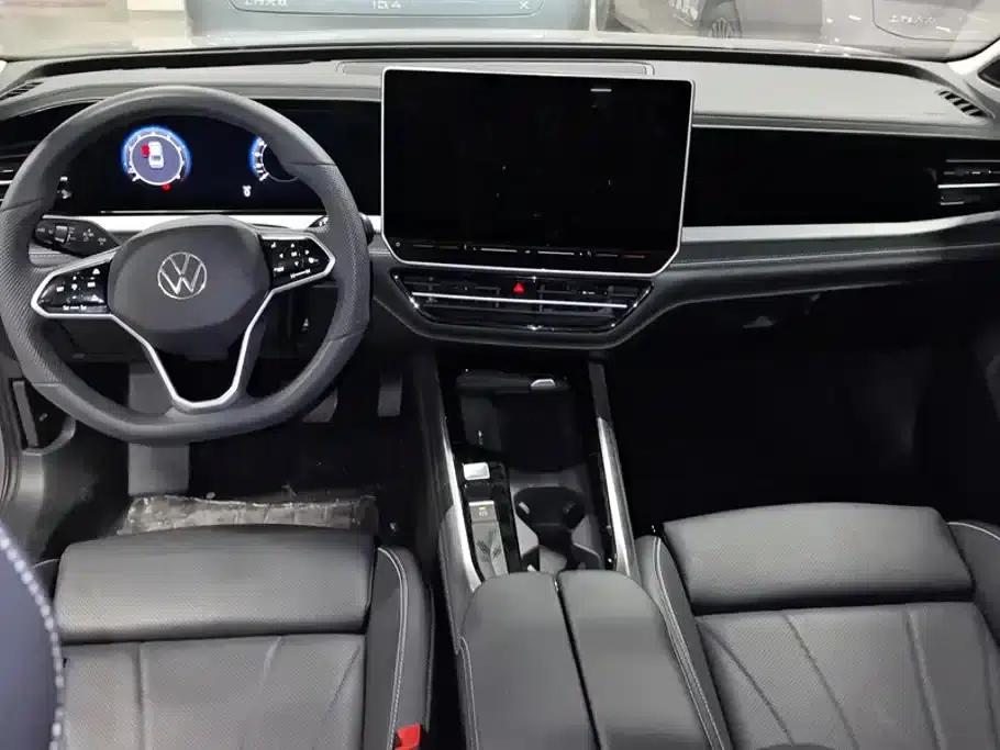 2025 Passat Pro 380TSI Dragon Edition — миниатюра 12