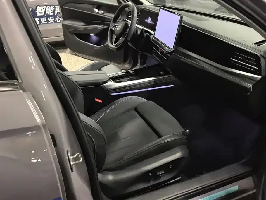 2025 Passat Pro 380TSI Dragon Edition — миниатюра 8