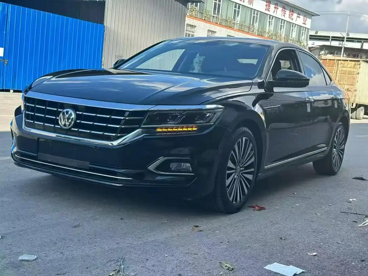 2019 Volkswagen Passat 330TSI Luxury Edition (China VI Emission Standard) — миниатюра 1