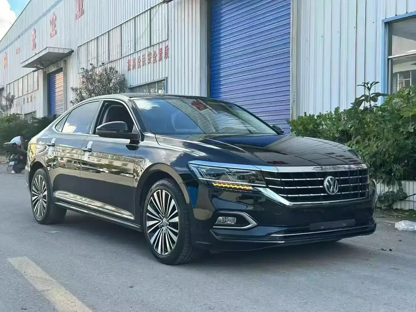 2019 Volkswagen Passat 330TSI Luxury Edition (China VI Emission Standard) — миниатюра 3