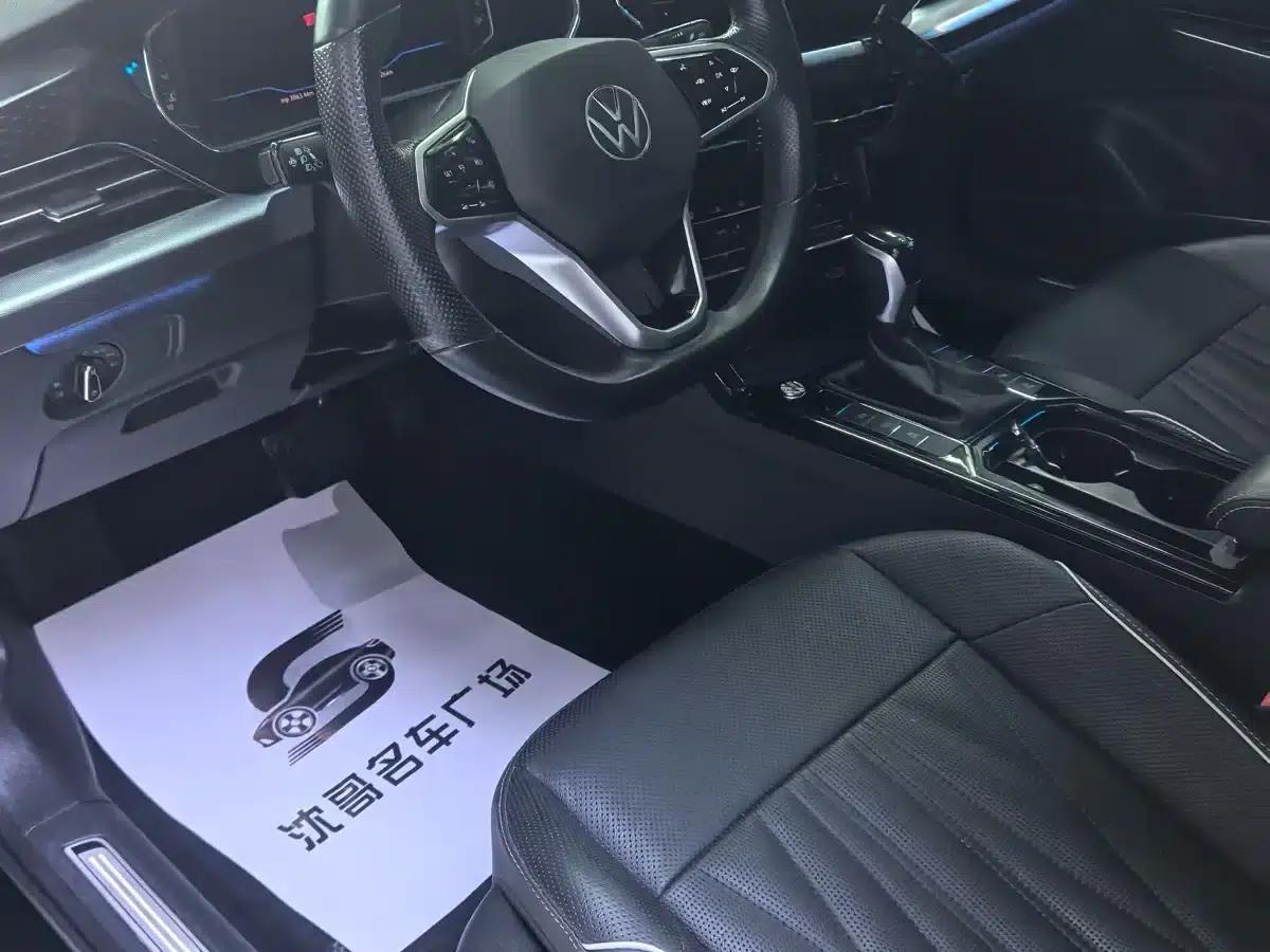 2022 Passat 330TSI Luxury Edition — миниатюра 4