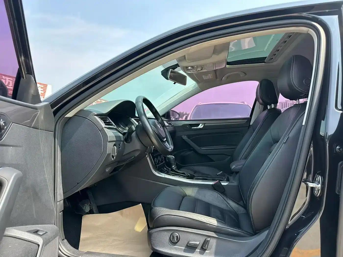 2016 Passat 280TSI DSG Premium Edition — миниатюра 3