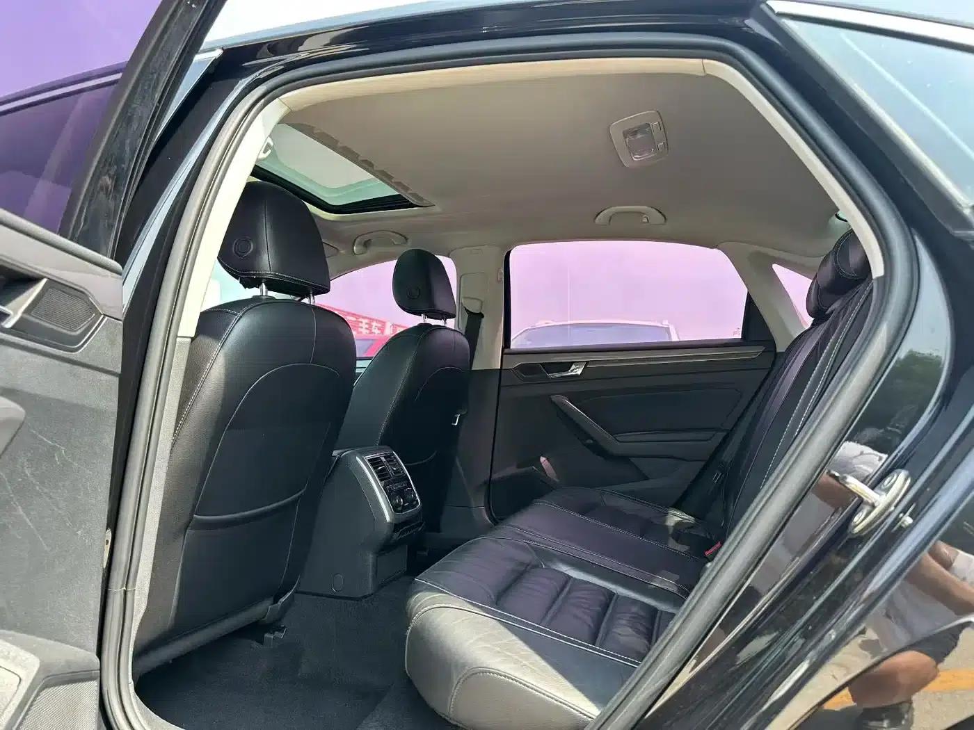 2016 Passat 280TSI DSG Premium Edition — миниатюра 7
